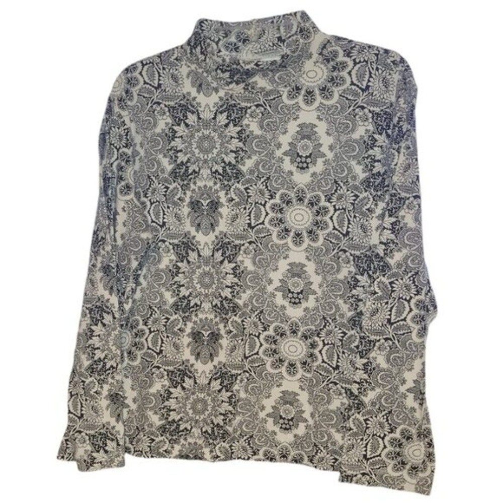 Tabi Long Sleeve Tshirt Ladies size XL in a pullover Black White Paisley Print